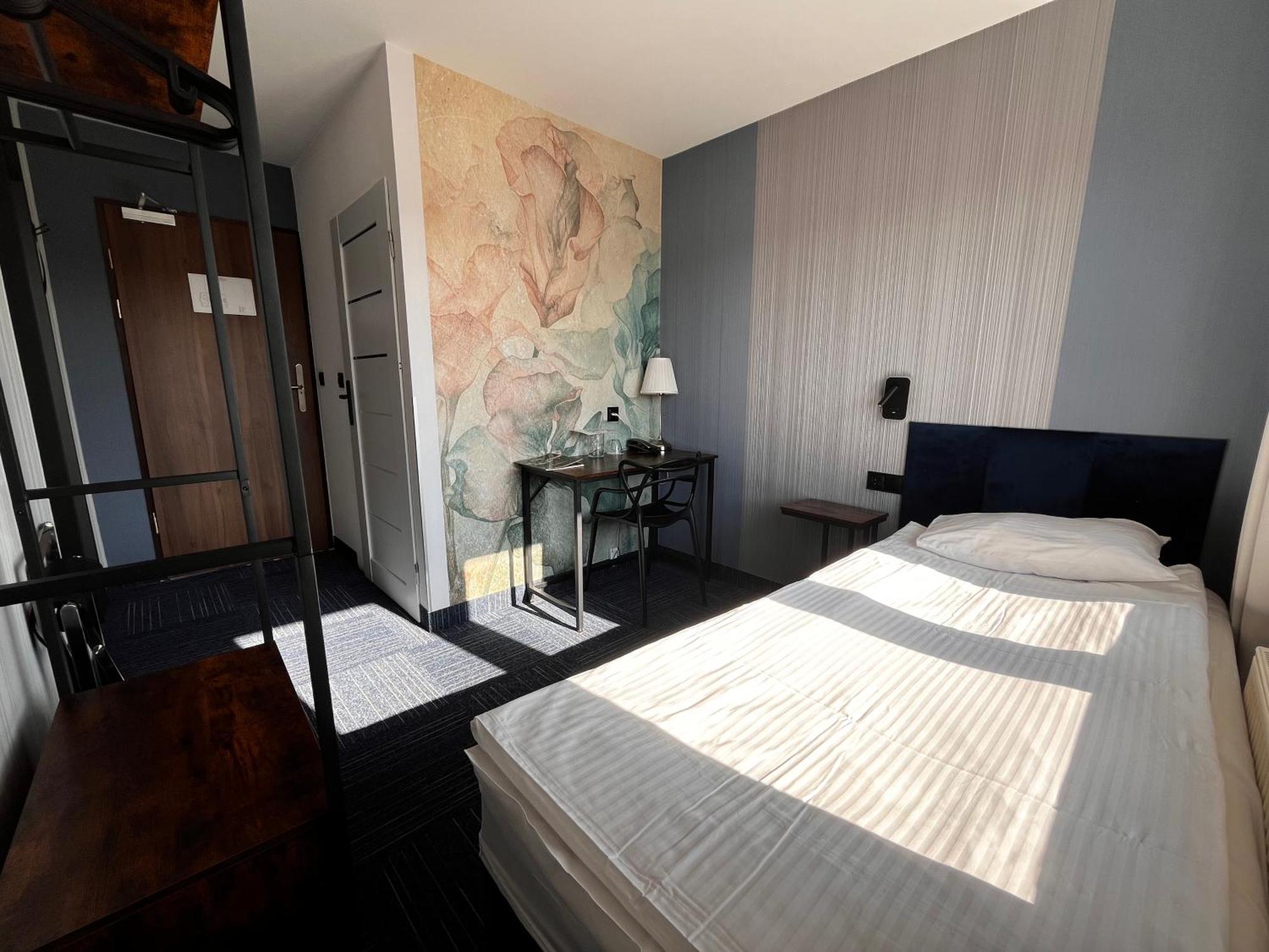 Hotel Marta Oława Eksteriør bilde