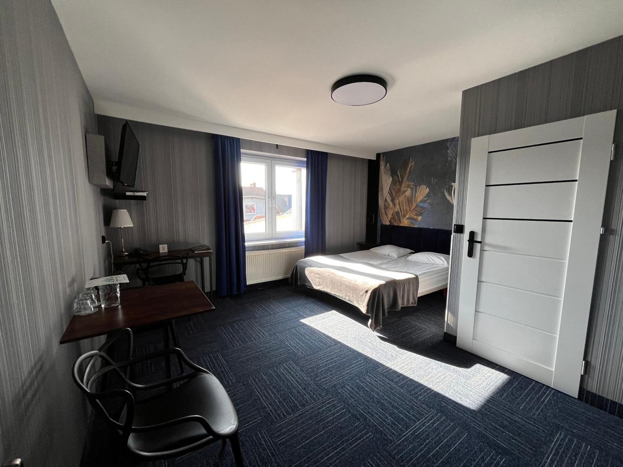 Hotel Marta Oława Eksteriør bilde