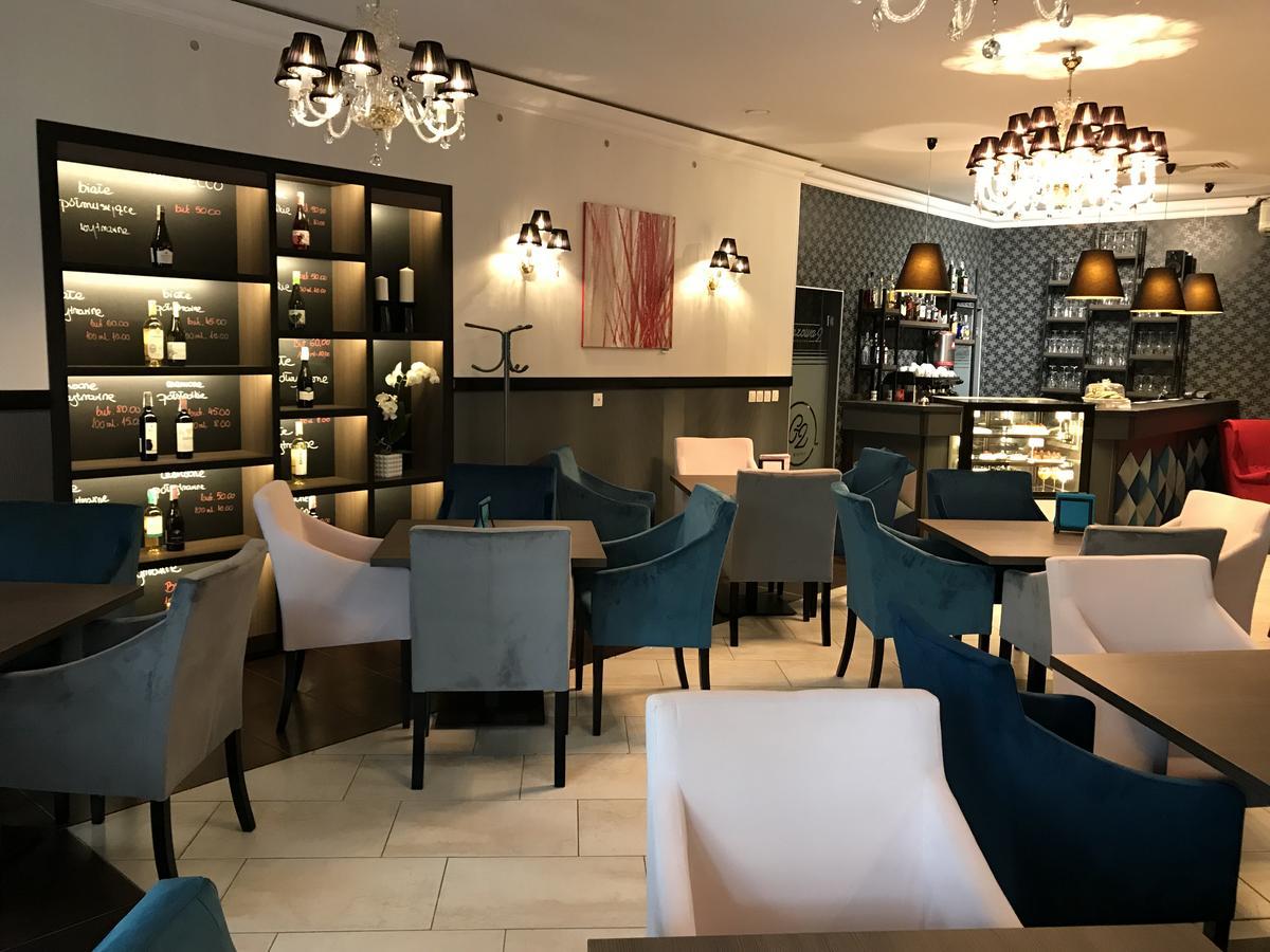 Hotel Marta Oława Eksteriør bilde