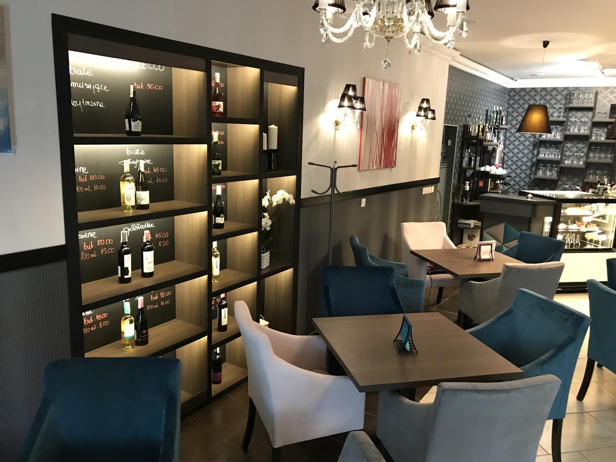 Hotel Marta Oława Eksteriør bilde